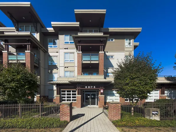 6875 Dunblane Ave #305, Burnaby, BC V5J 0G6