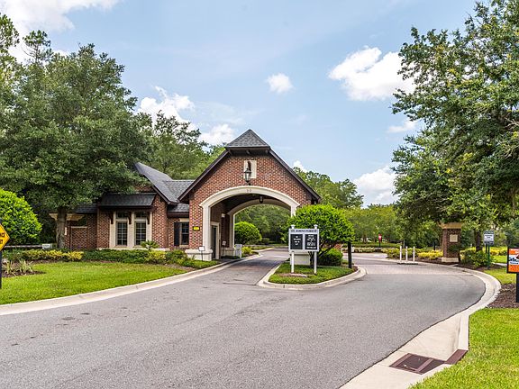 4th image of 610 Loire Ct