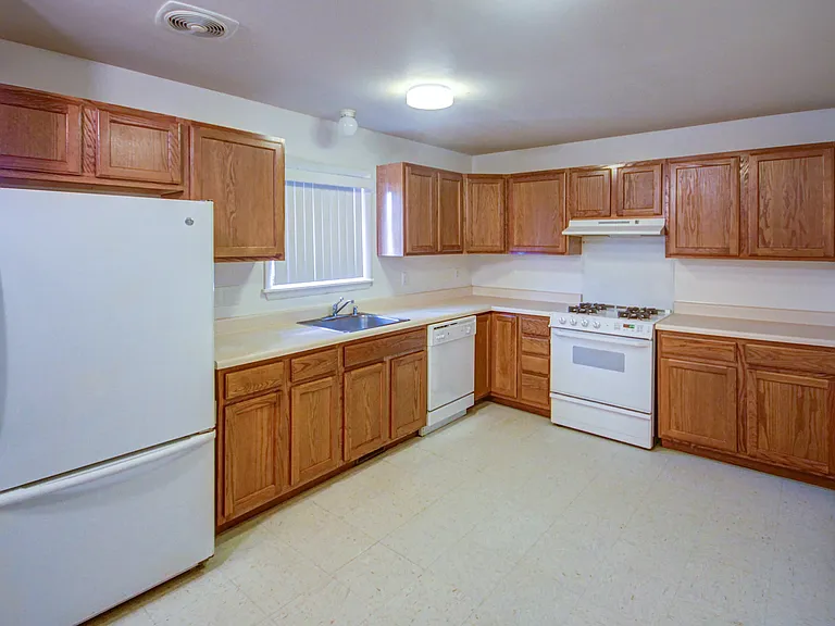 Lighthouse Point Townhomes — Photo 7
