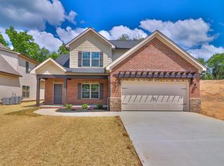 807 Jacksonian Way #16R, Lenoir City, TN 37772