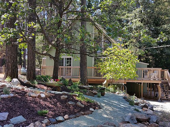 2nd image of 24045 Woodfern Dr