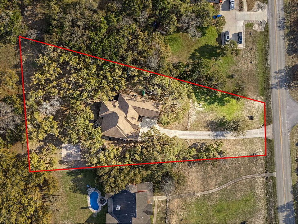 1st image of 3015 River Way