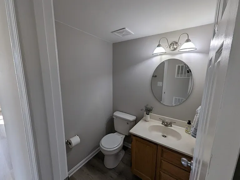 5861 Riverside Dr — Photo 17