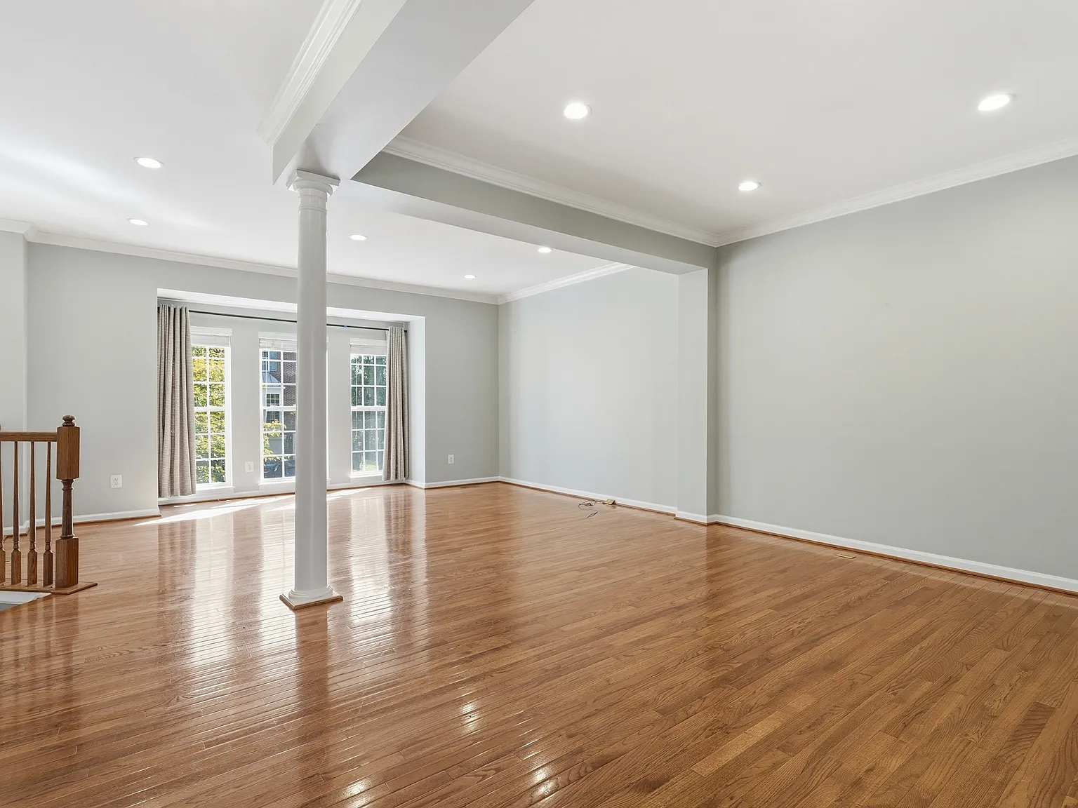 3 bed, 2764 sqft, $3,300 — Photo 3