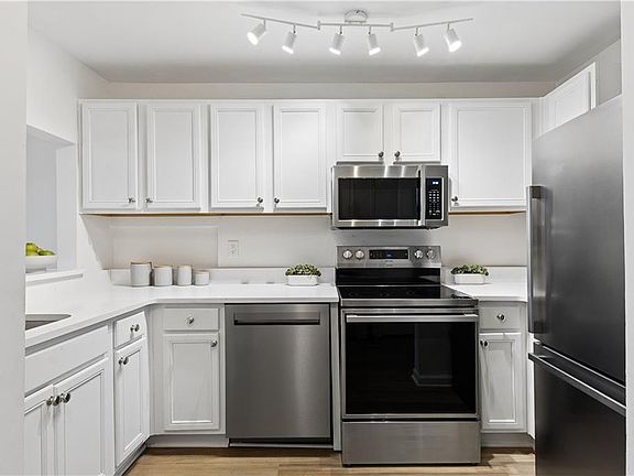 3rd image of 3655 Habersham Rd NE #348B
