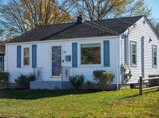 84 Easton Ave, Warwick, RI 02888