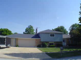 6104 Spring Ln, Matteson, IL 60443