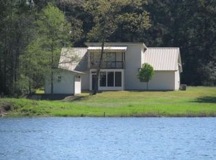 69 Palm Spgs, Trinity, TX 75862