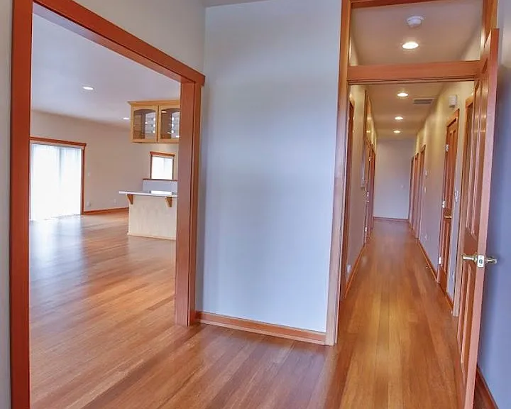 2385 Lake Forest Dr — Photo 8