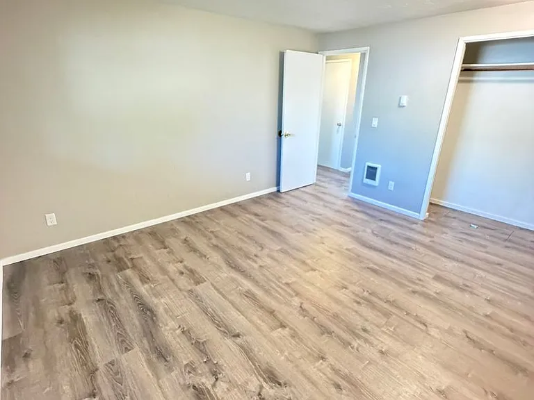 198 E Milton St #1 — Photo 11
