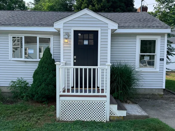 13C Wards Ln #C, Northbridge, MA 01534