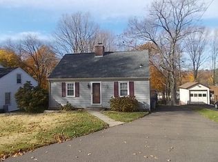 35 Washington Ave, Meriden, CT 06451