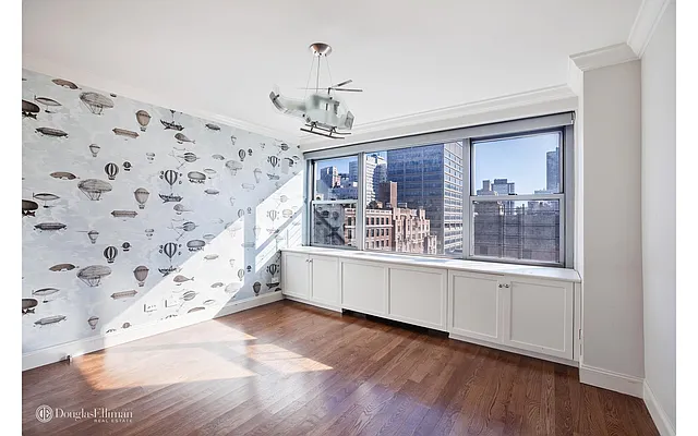 Sold by Douglas Elliman | media 19