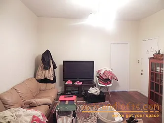 Rented by aptsandlofts.com