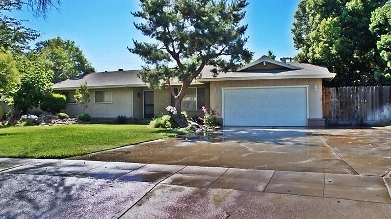 1st image of 781 W Palo Alto Ave