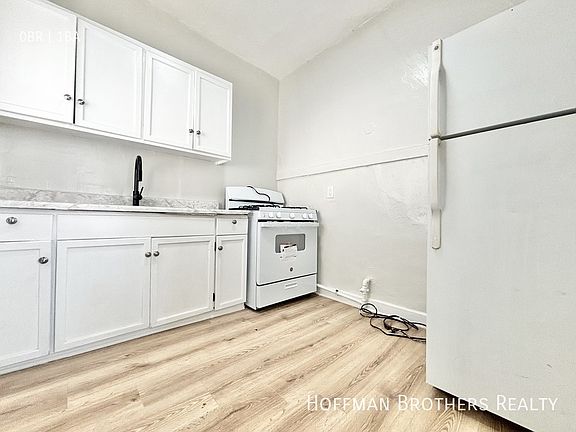2nd image of 410 Witmer St APT 12