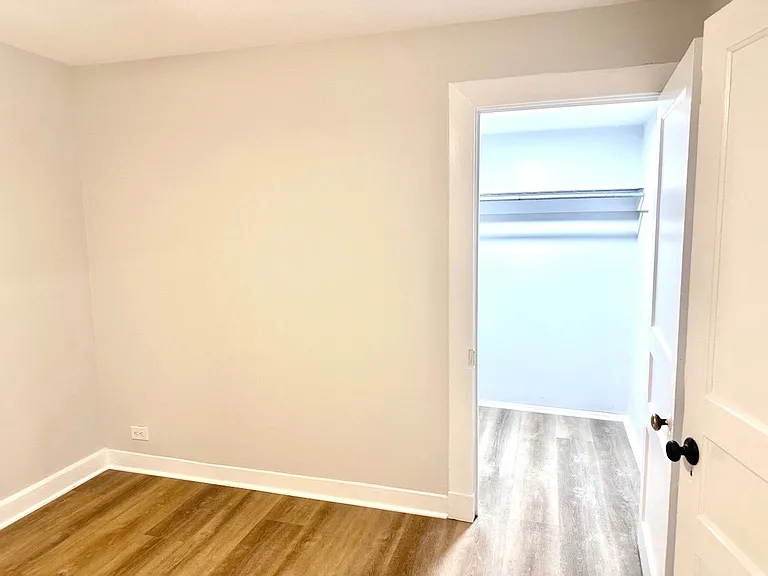 405 Elliott Ave #B — Photo 10