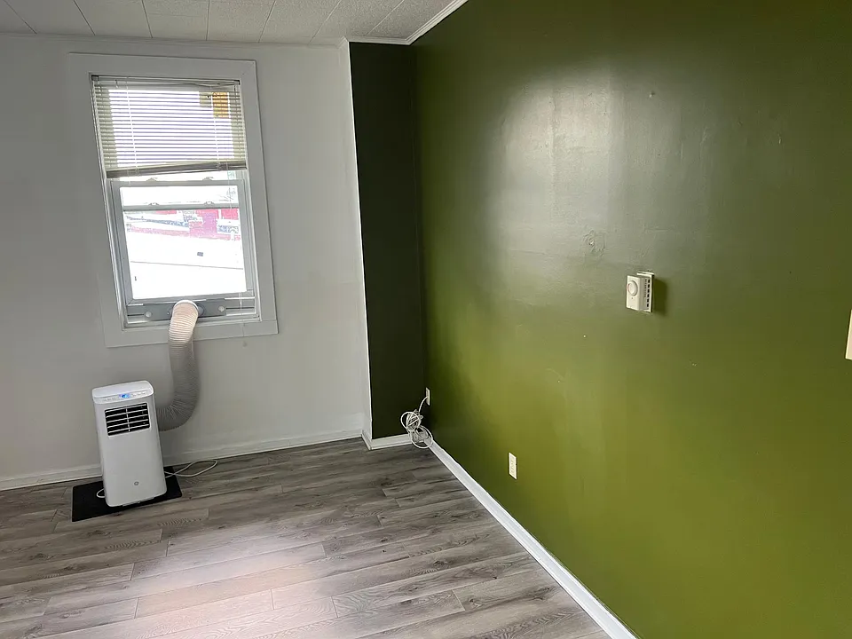 87 S Market St #4