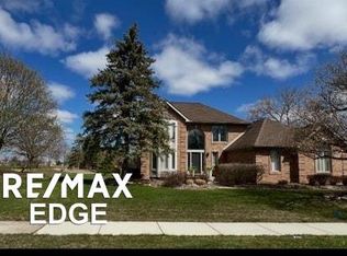 47390 Northgate Dr, Canton, MI 48188