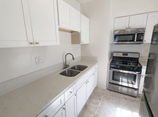 5337 Monroe St APT 4, Los Angeles, CA 90038