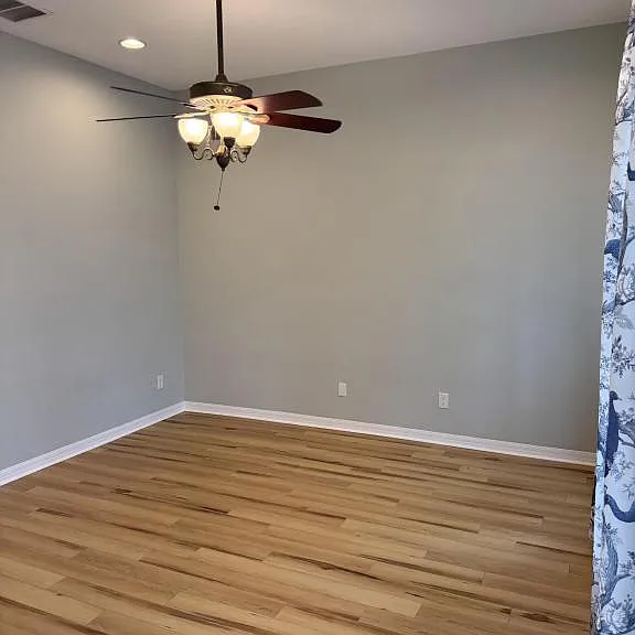 420 Park Lake Dr — Photo 32