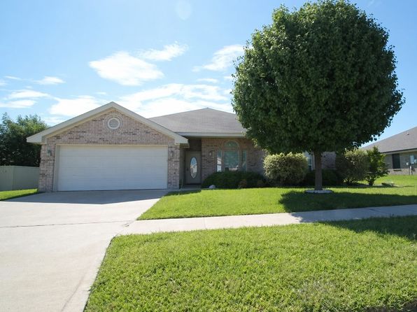 2806 Hydrangea Ave