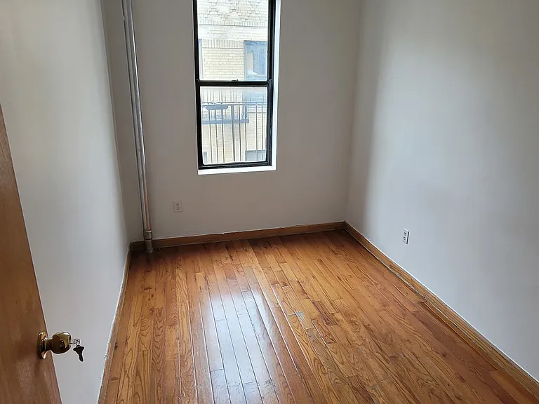 1066 Ward Ave #1E — Photo 7