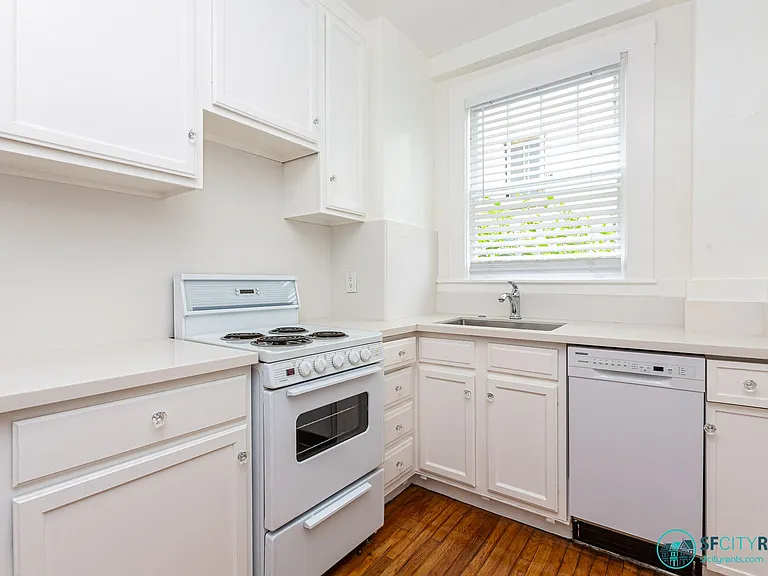 1945 Broadway St #102 — Photo 11