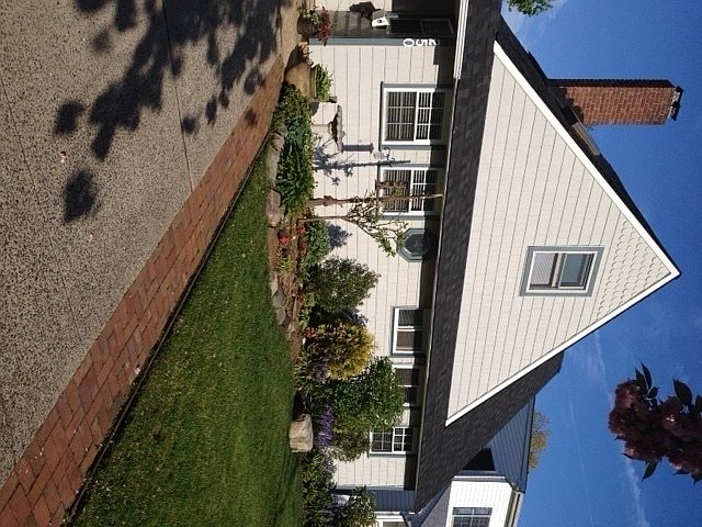 1st image of 250 Water Ln S