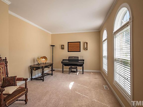 2nd image of 2108 Hemlock Hill Dr