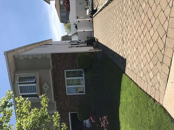 3rd image of 36 Poi Ct