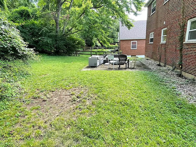 3672 Brotherton Rd #1 — Photo 2