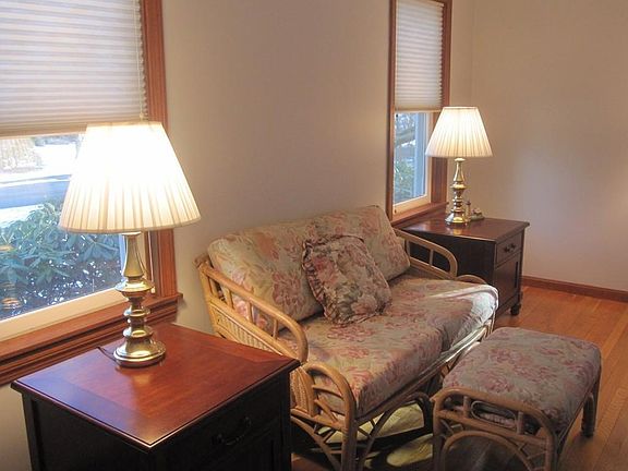 2nd image of 12 Pleasant Heights Dr