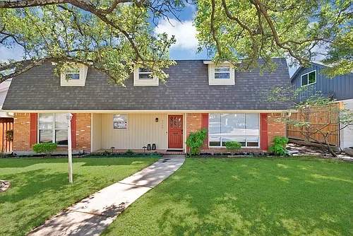 1427 Stagecoach Dr Photo 1