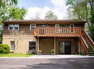 835 Bluffton St, Walled Lake, MI