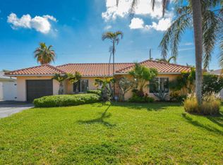 2750 NE 4th Dr, Boca Raton, FL 33431
