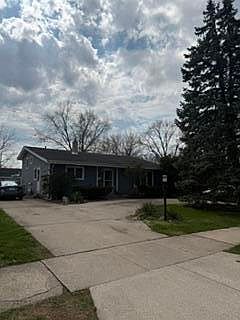 4th image of 1236 Fisher St