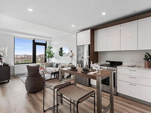 2nd image of 224 E 135th St #1603