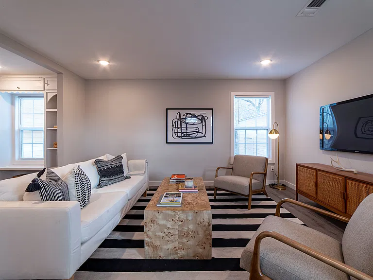 4015 Mount Royal St — Photo 3