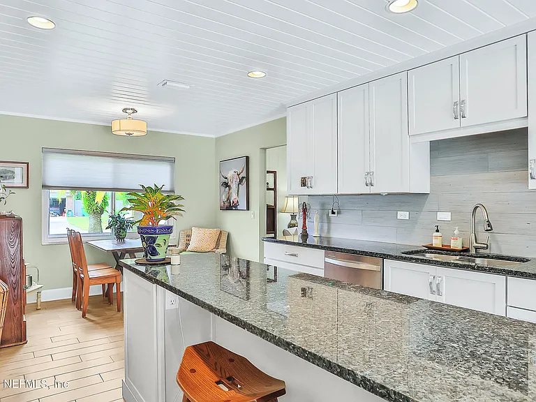 33 Sailfish Dr — Photo 8