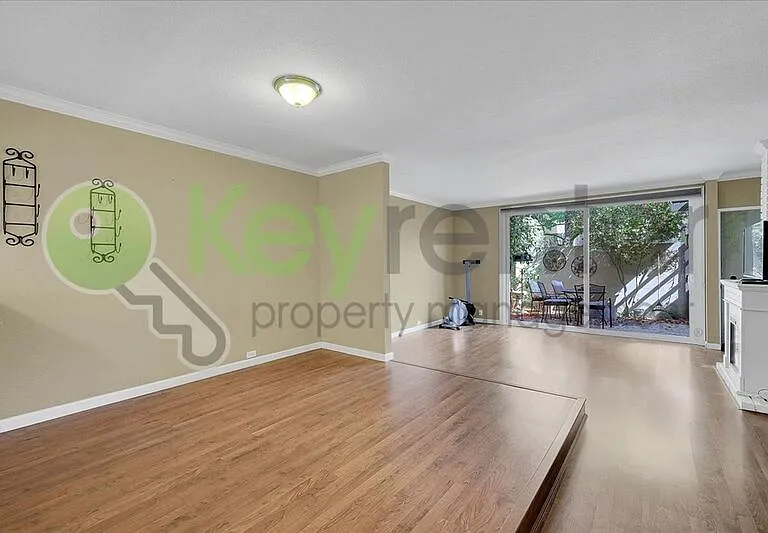 2254 Woodside Ln #2 — Photo 13