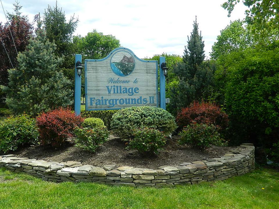 1st image of 26 Komonchak Cir