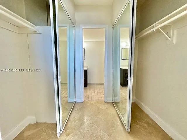 2450 NE 135th St #1005 — Photo 12