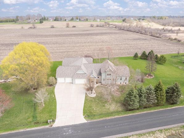 N736 North Water STREET #N738, Watertown, WI 53098