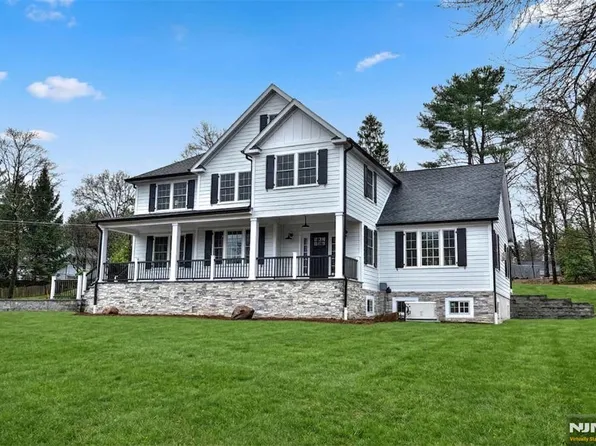 279 Miller Rd, Mahwah, NJ 07430