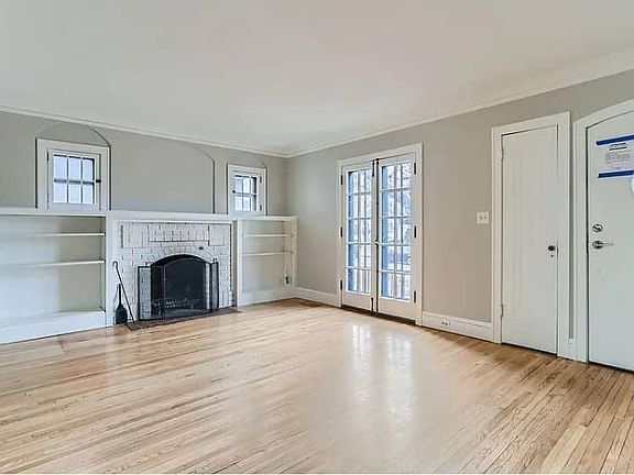 3rd image of 4857 Xerxes Ave S
