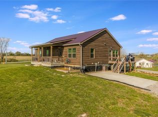 13637 166th St, Bonner Springs, KS 66012