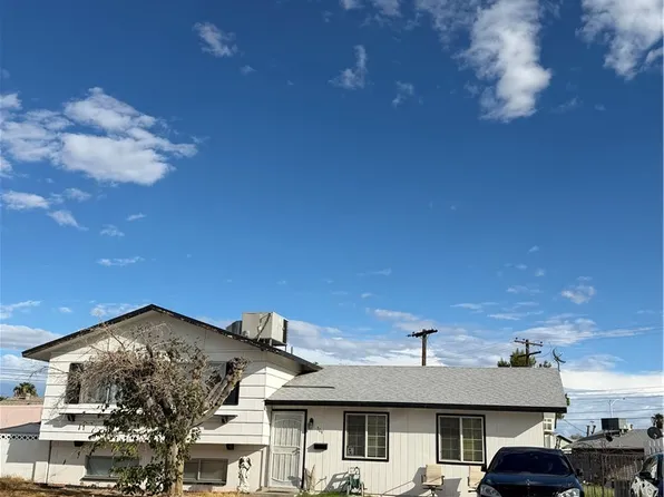 304 Fox Cir, Las Vegas, NV 89107