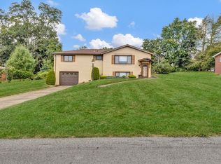103 Crandon Cir, Beaver, PA 15009