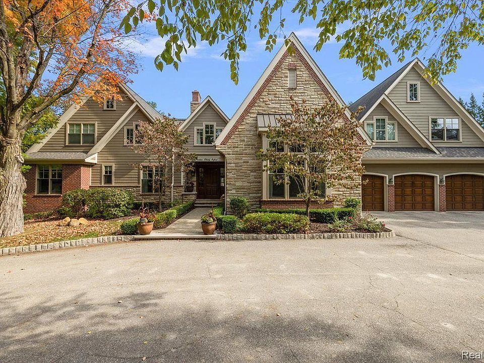 1st image of 1330 Oxford Rd